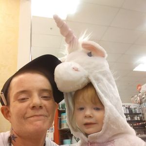 Meet your Posher, Joy